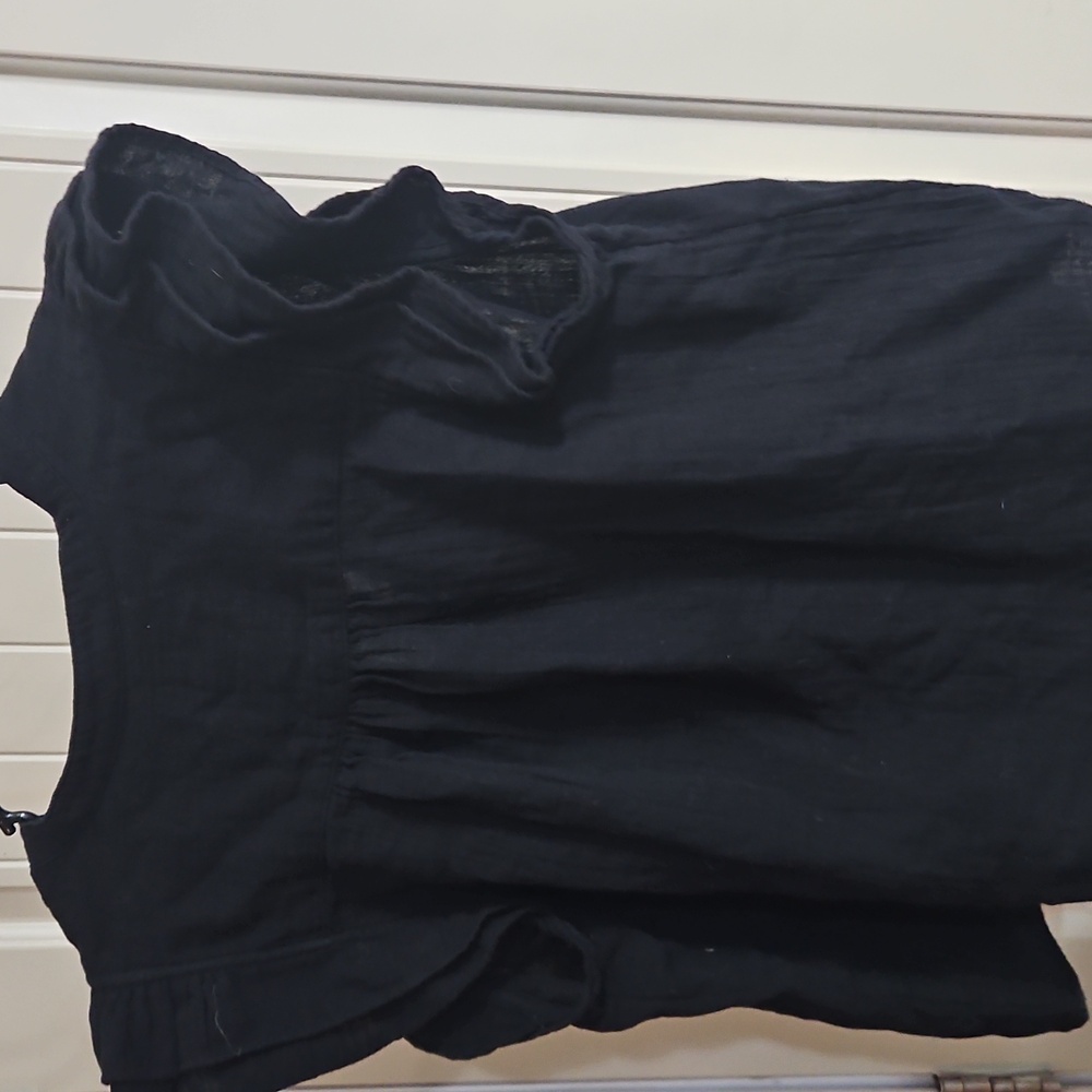 GAP Ruffled Sleeve Top - Picture 8 of 8